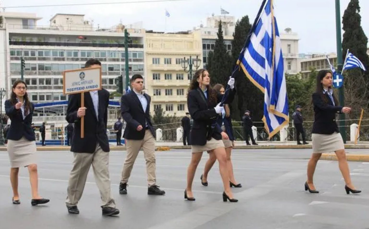 Κυκλοφοριακές ρυθμίσεις για δύο ημέρες στην Αθήνα λόγω 25ης Μαρτίου – Ποιοι δρόμοι κλείνουν