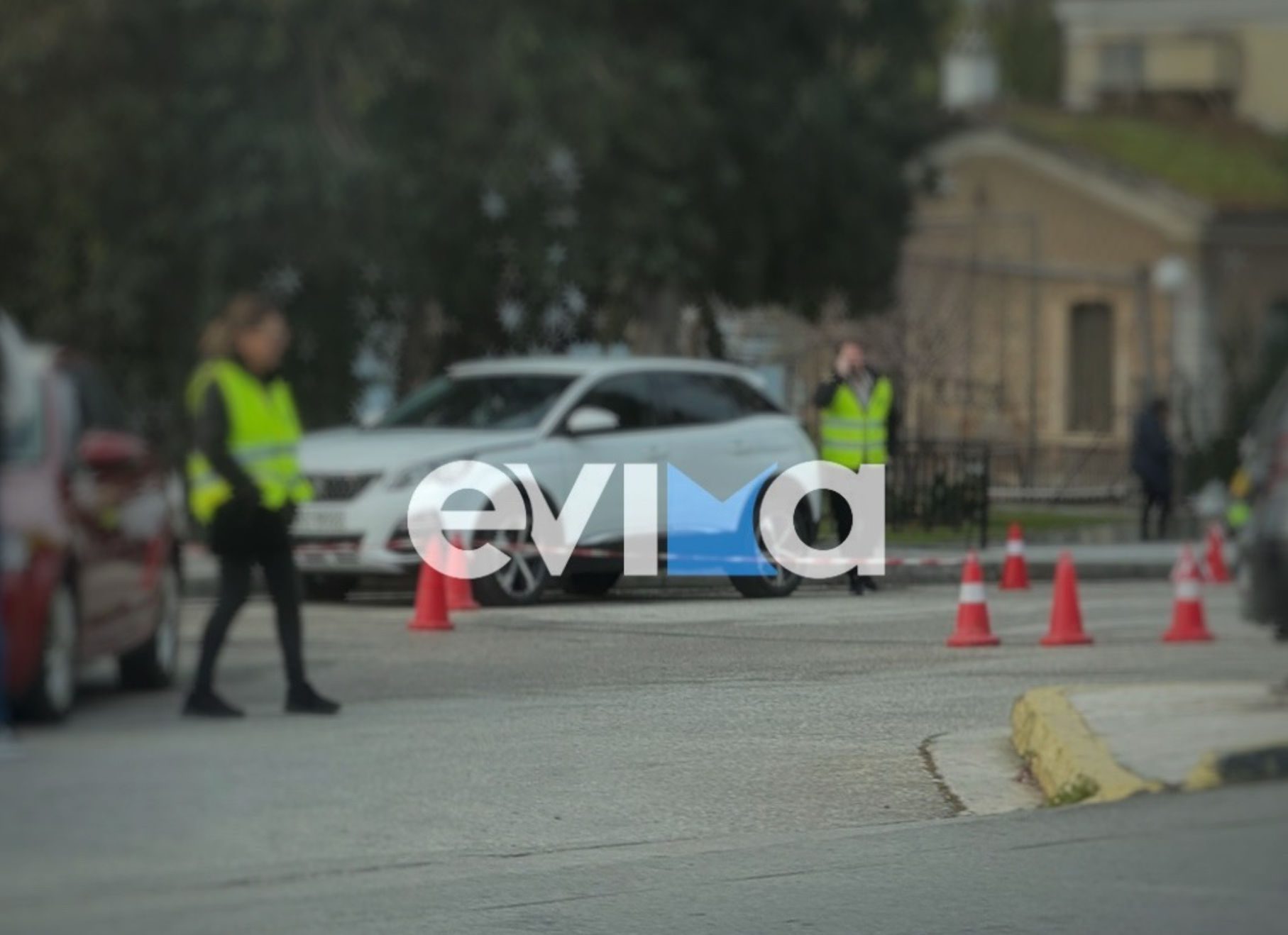 Φτάνει στη Χαλκίδα ο Μπραντ Πιτ τις επόμενες ώρες – Βίντεο