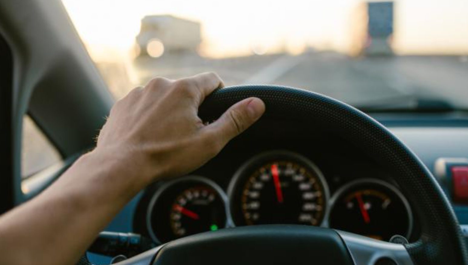 Σημαντική αλλαγή: Τέλος τα στρογγυλά τιμόνια στα αυτοκίνητα