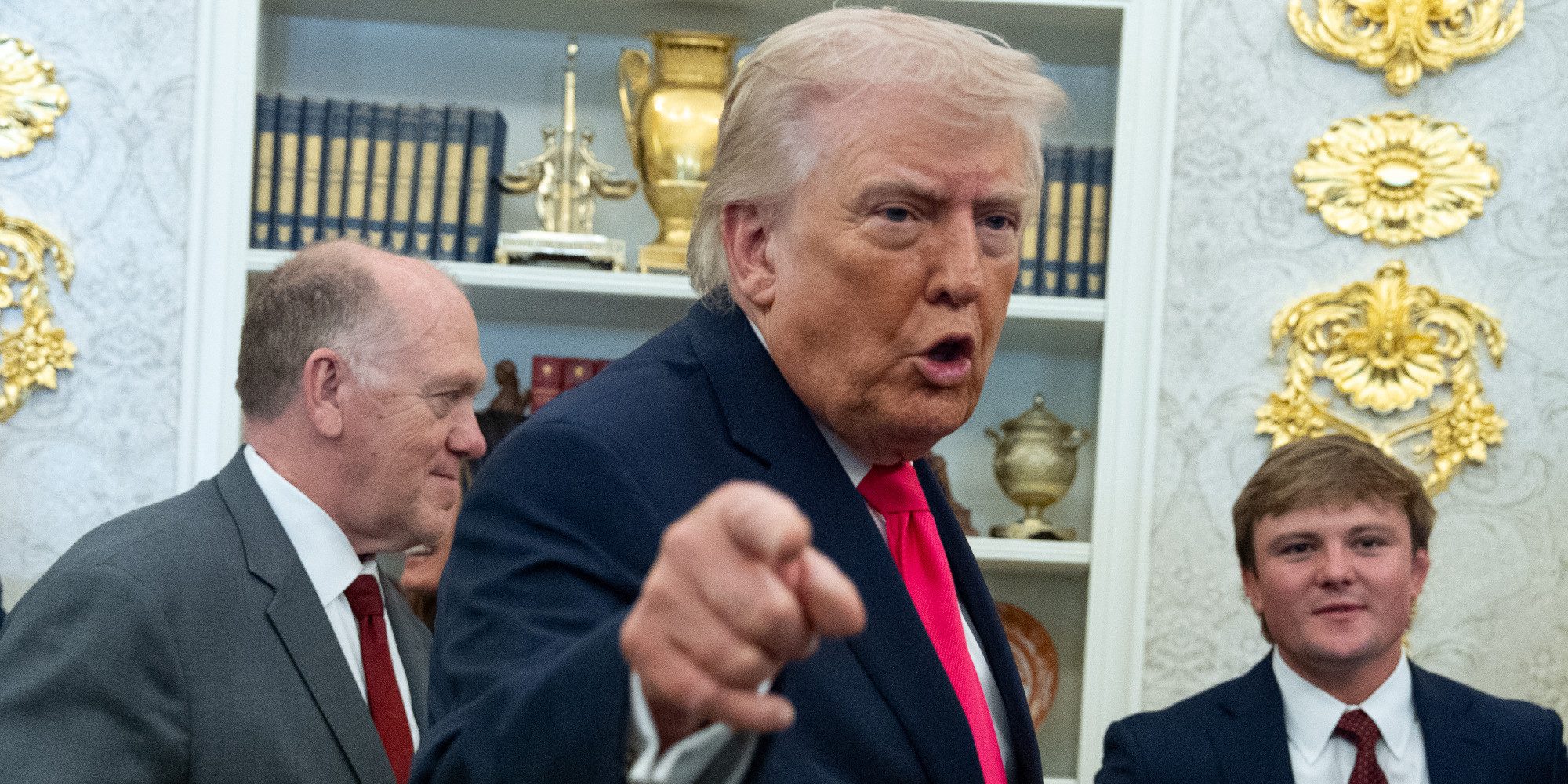 Όλες οι αντιφατικές δηλώσεις του Τραμπ για το πότε θα τελειώσει ο πόλεμος στη Μέση Ανατολή