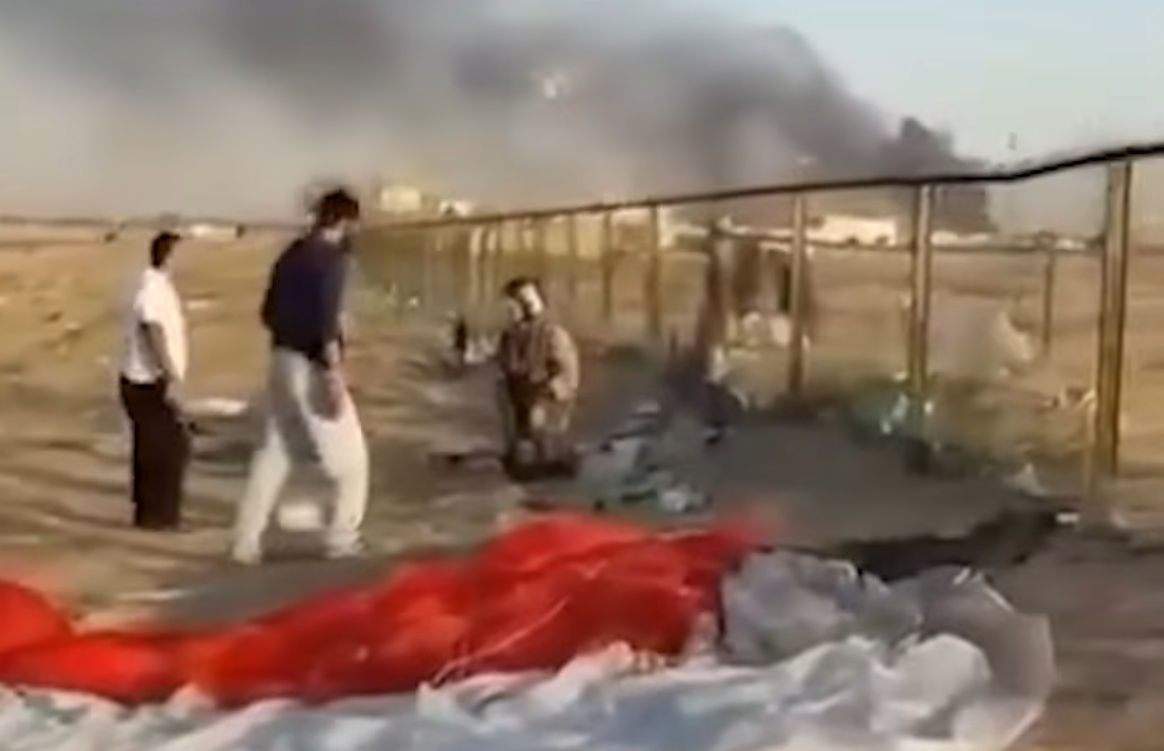 «Πίσω, πίσω, είμαι Αμερικανός!»: Η αντίδραση πιλότου σε ντόπιους όταν έπεσε με αλεξίπτωτο στο Κουβέιτ