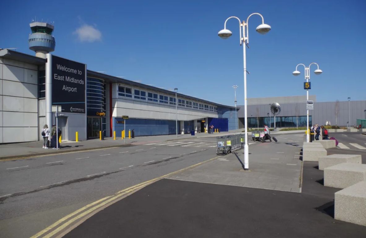 Σάλος σε πτήση: Ζευγάρι «πιάστηκε στα πράσα» πριν την απογείωση