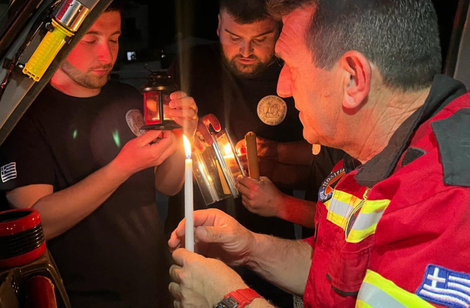 Άγιο Φως: Με ειδικές πτήσεις η μεταφορά του στη χώρα