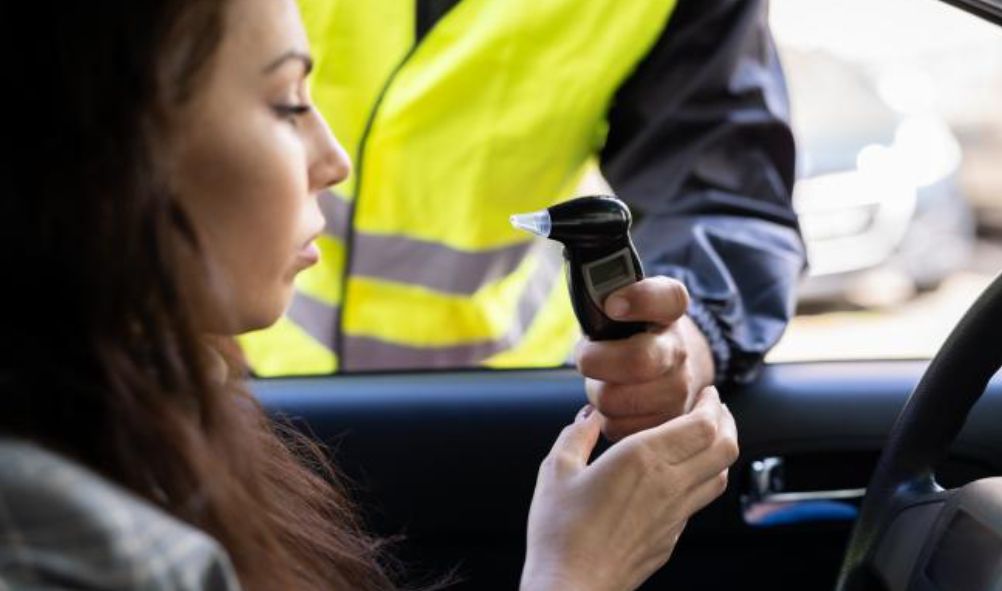 Αντιδράσεις προκαλεί η νέα τεχνολογία που βάζει τέλος στα αλκοτέστ στους δρόμους