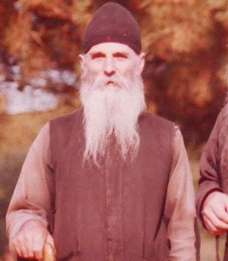 Θλίψη στην Εύβοια: Αποχαιρετά έναν εμβληματικό ταπεινό ασκητή