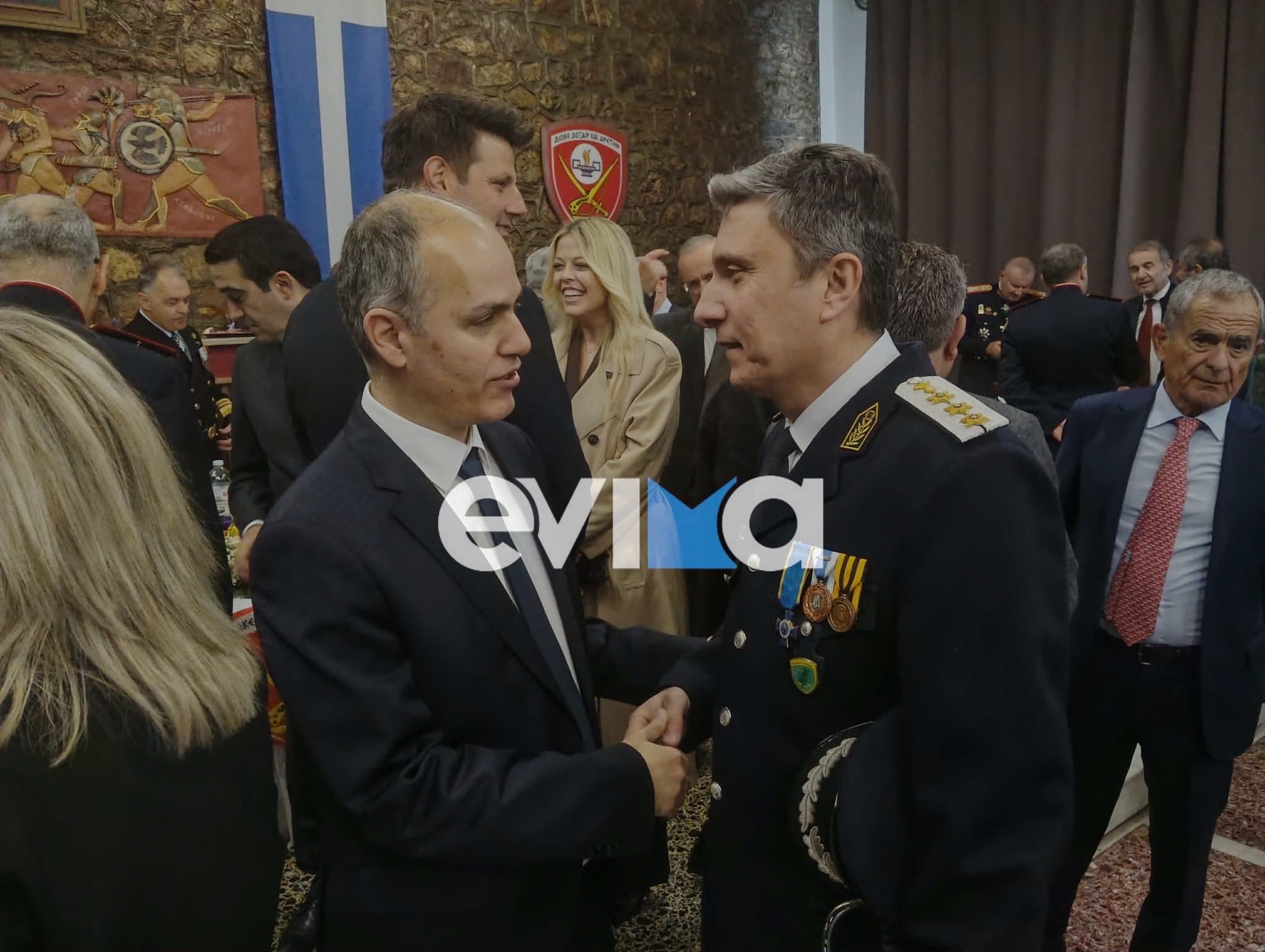Χαλκίδα: Ολοκληρώθηκε η γιορτή στη Σχολή Πεζικού – Ακολούθησε δεξίωση (pics)