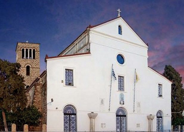 Αγρύπνια με δωρεάν φαγητό σε εκκλησία της Εύβοιας