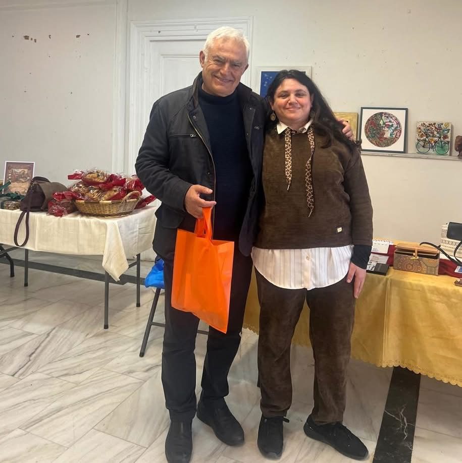 Χαλκίδα: Ο Γιώργος Σπύρου στο bazaar του Ιδρύματος Τάσος Γεωργιάδης