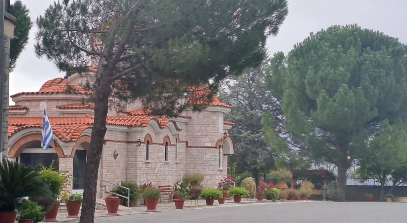 Εύβοια: Ιερέας μιλά με συγκλονιστικά λόγια για την Κυριακή των Βαΐων