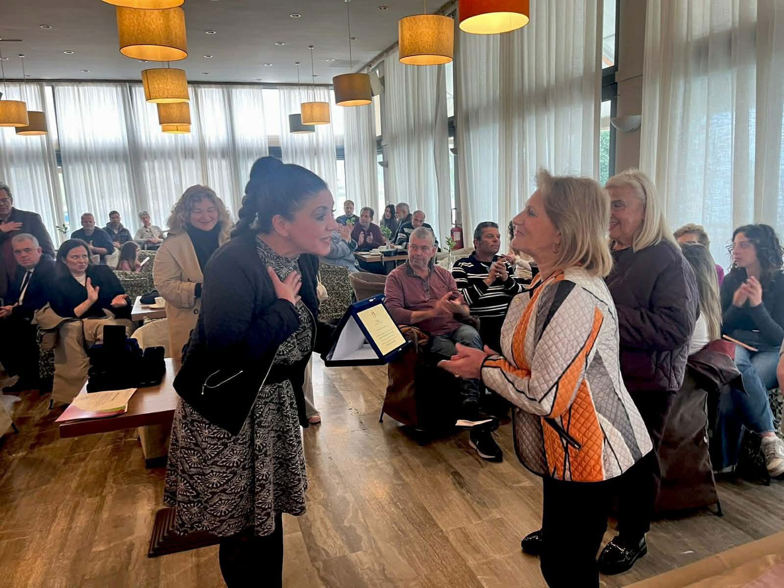 Εύβοια: Το ΕΚΕΑ βράβευσε την Αδελφότητα Καρυστίας