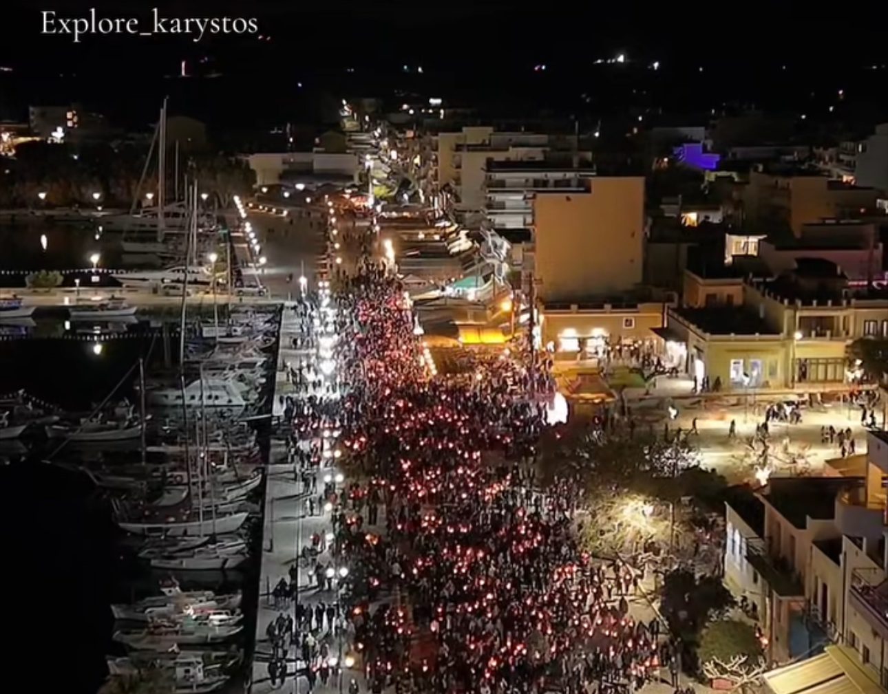 Κάρυστος: Με κατάνυξη η περιφορά του Επιταφίου στον Ιερό Ναό Αγίου Νικολάου