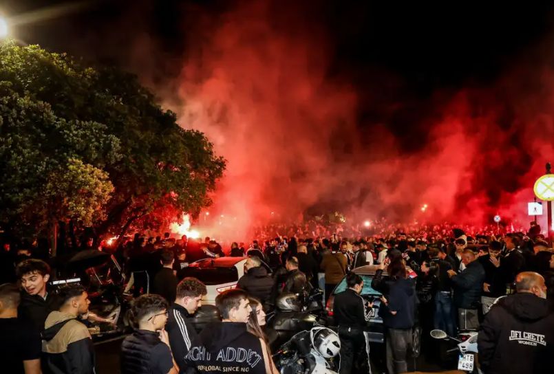 «Κάηκε» η Κρήτη για τον ΟΦΗ: Υποδοχή ηρώων για τους Κυπελλούχους Ελλάδας (video)