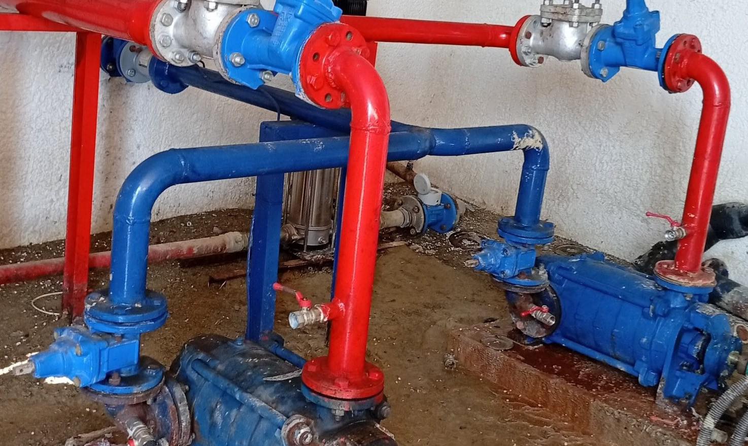 Σκύρος: Πρόβλημα με το νερό λόγω εισροής πετρελαίου στο δίκτυο – Απαγορεύεται η χρήση