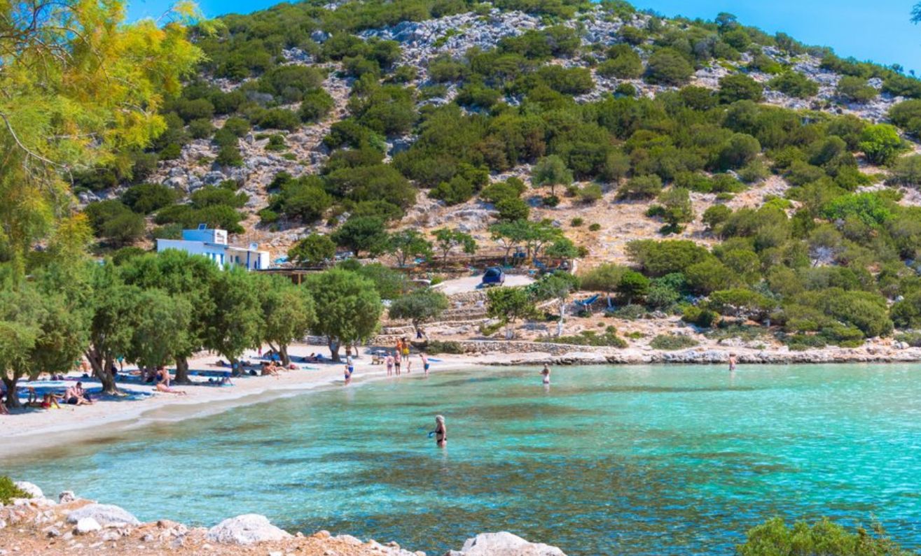 Το κρυμμένο διαμάντι της Ελλάδας: Ο δήμος με τις περισσότερες απάτητες παραλίες