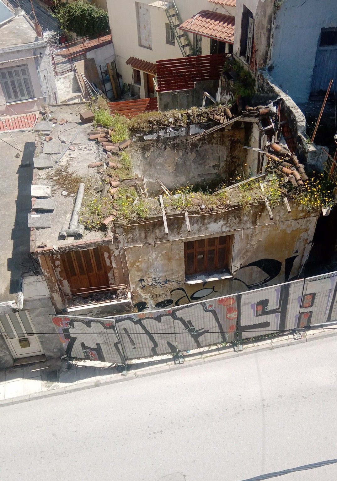 Πως είναι σήμερα το κτήριο που κατέρρευσε στη Χαλκίδα