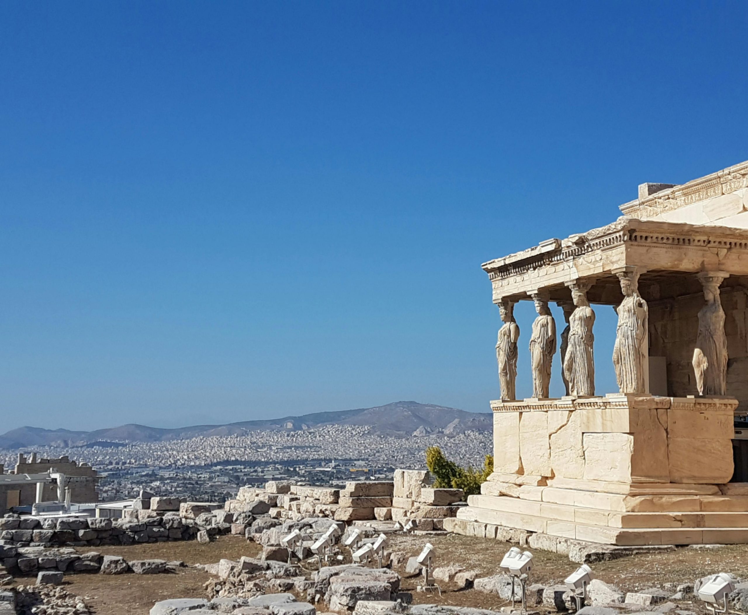 Έκλεψαν κοσμήματα μεγάλης αξίας από γνωστό κοσμηματοπωλείο