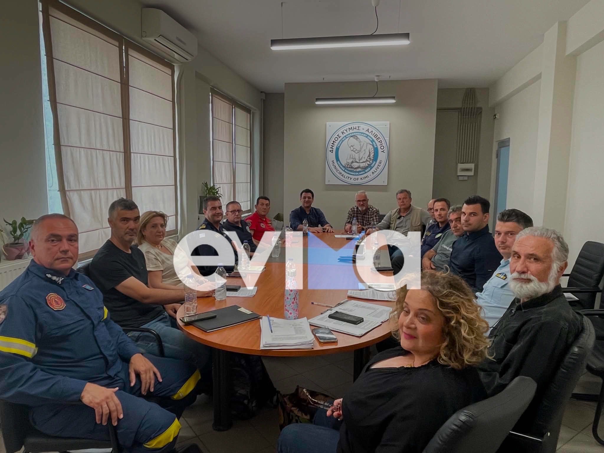 Εύβοια: Συνεδρίασε το συντονιστικό του δήμου Κύμης Αλιβερίου για τις φωτιές
