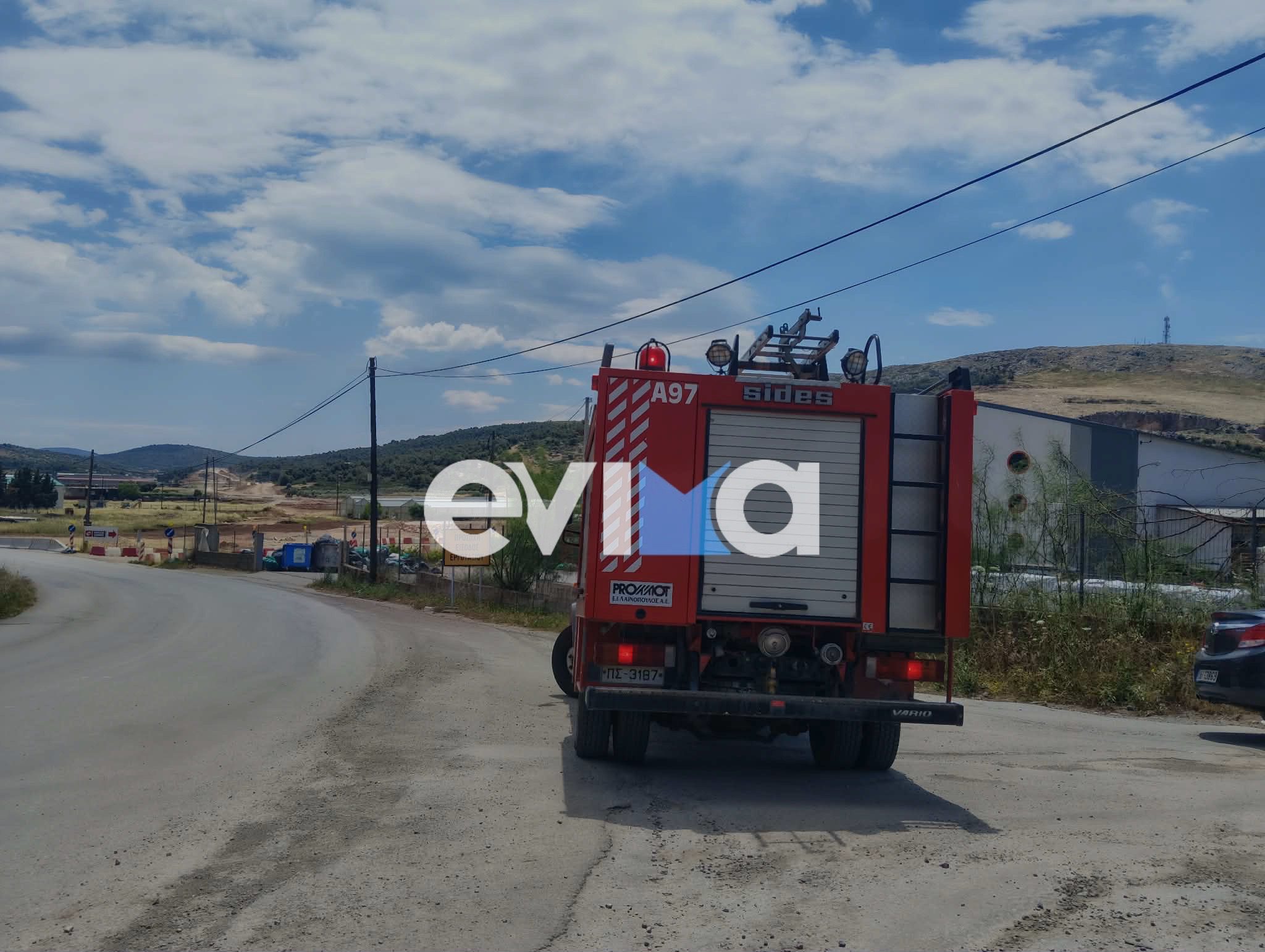 Σοβαρό τροχαίο τώρα στην Εύβοια με εγκλωβισμό