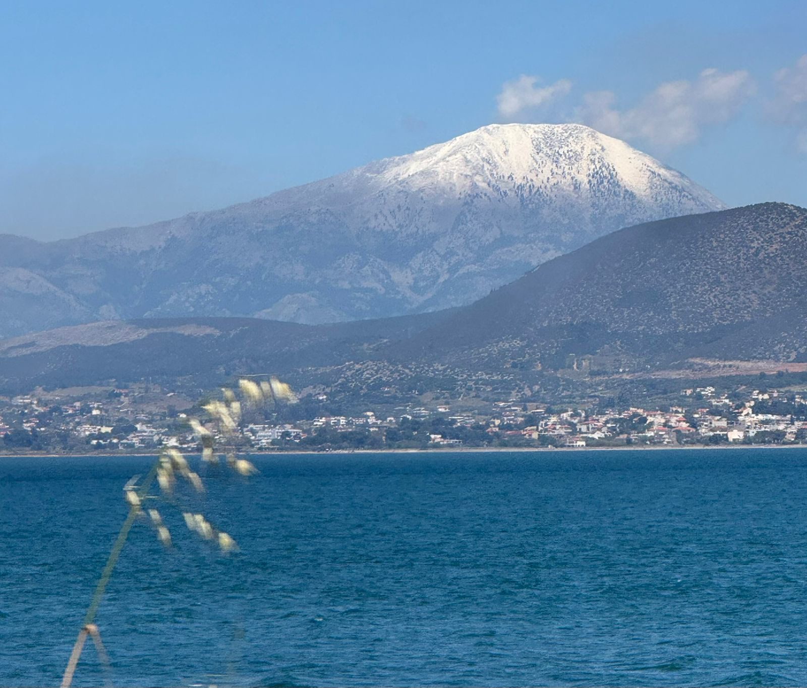 Απίστευτο σκηνικό στην Εύβοια: Χιονια ξανά μέσα στον Μάιο