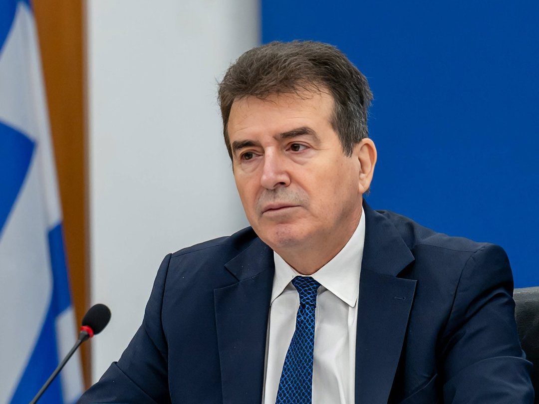 Χρυσοχοΐδης για ηλεκτρικά πατίνια: Πιστεύω ότι πρέπει να απαγορευθούν
