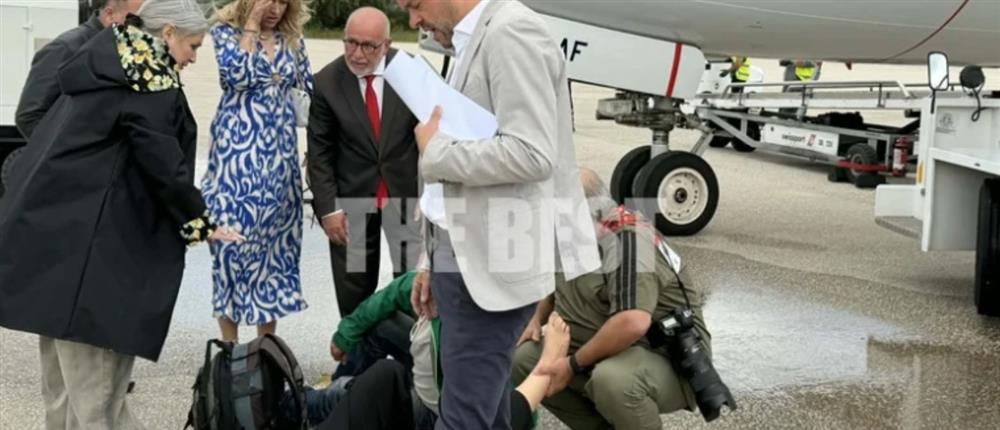 Σοκ στο αεροδρόμιο του Αράξου- Υποχώρησε σκάλα αεροσκάφους- Τρεις τραυματίες