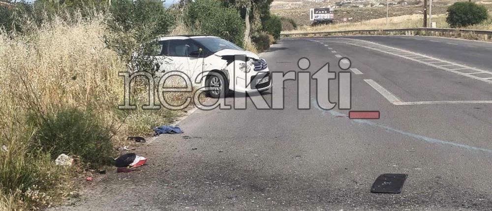 Ηράκλειο: Αυτοκίνητο που οδηγούσαν τουρίστες συγκρούστηκε με φορτηγό – Δύο τραυματίες