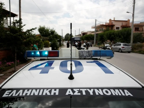 Μετόχι Αχαΐας: Άνδρας κυκλοφορούσε σε έξαλλη κατάσταση με αλυσοπρίονο στους δρόμους του χωριού