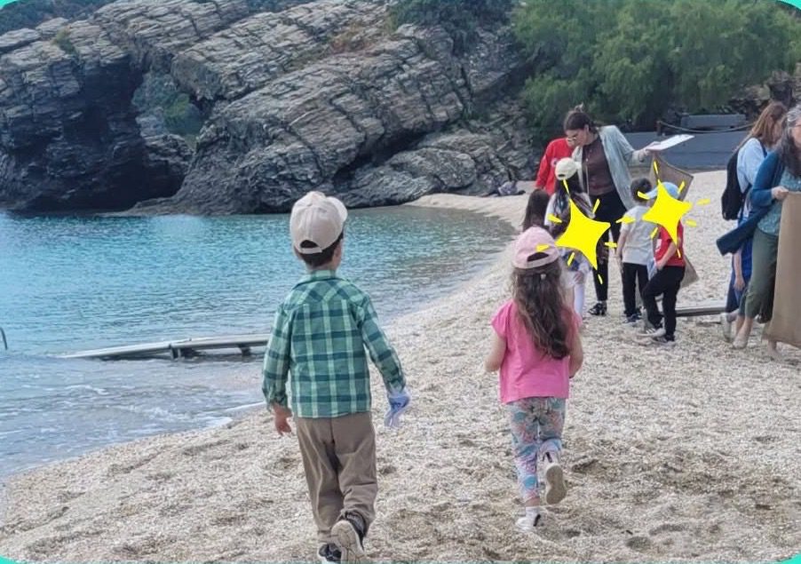 Παράδειγμα προς μίμηση! Μαθητές και δάσκαλοι στην Εύβοια καθάρισαν παραλία!