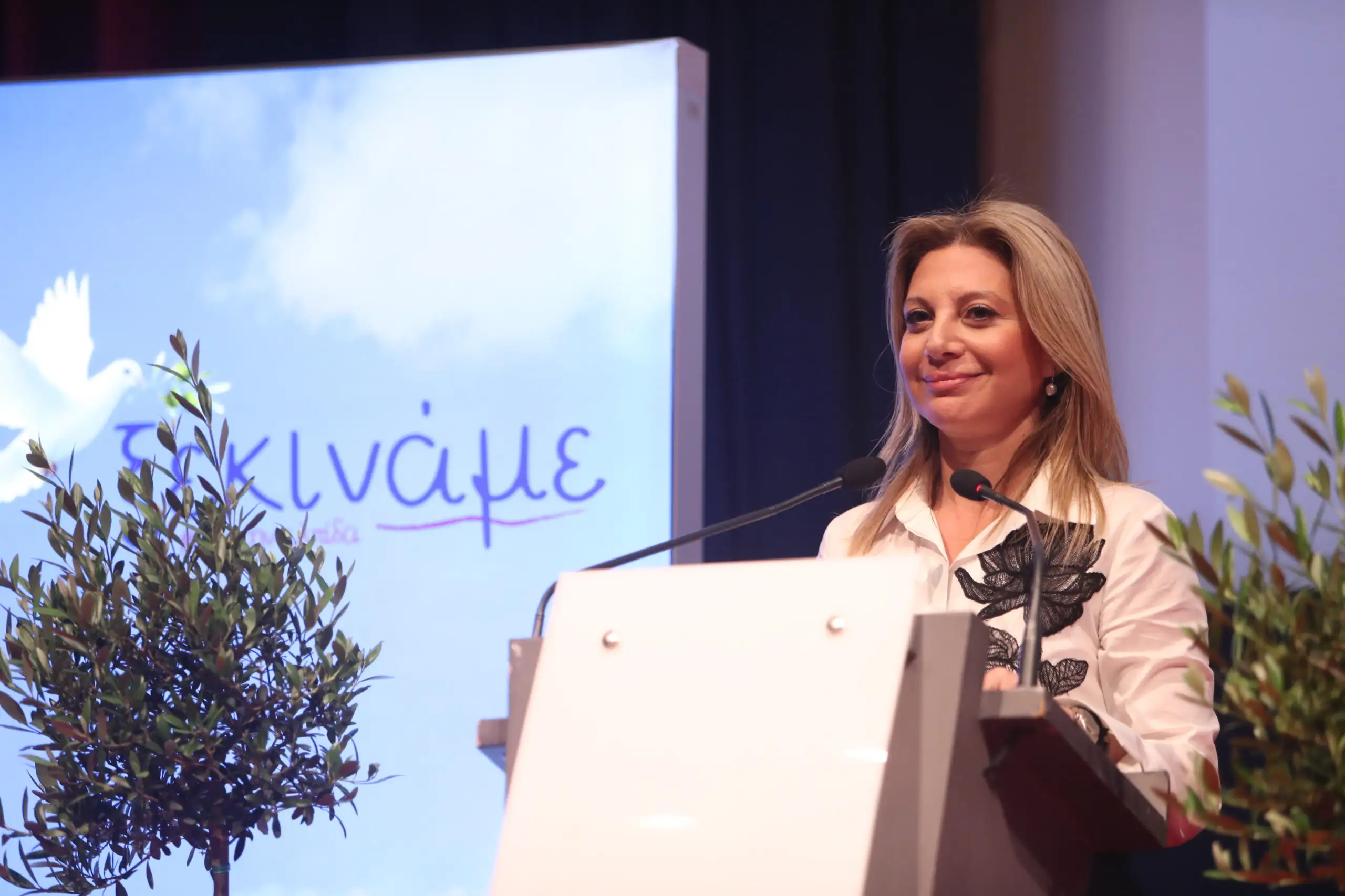 «Ελπίδα για τη Δημοκρατία» το όνομα του κόμματος Καρυστιανού