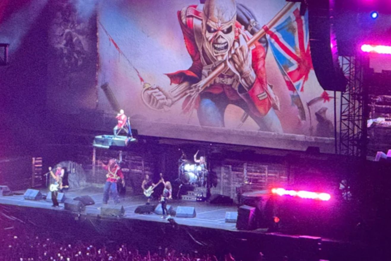 Οι Iron Maiden «ταρακούνησαν» το ΟΑΚΑ σε μια επική συναυλία με τρομερό set-list