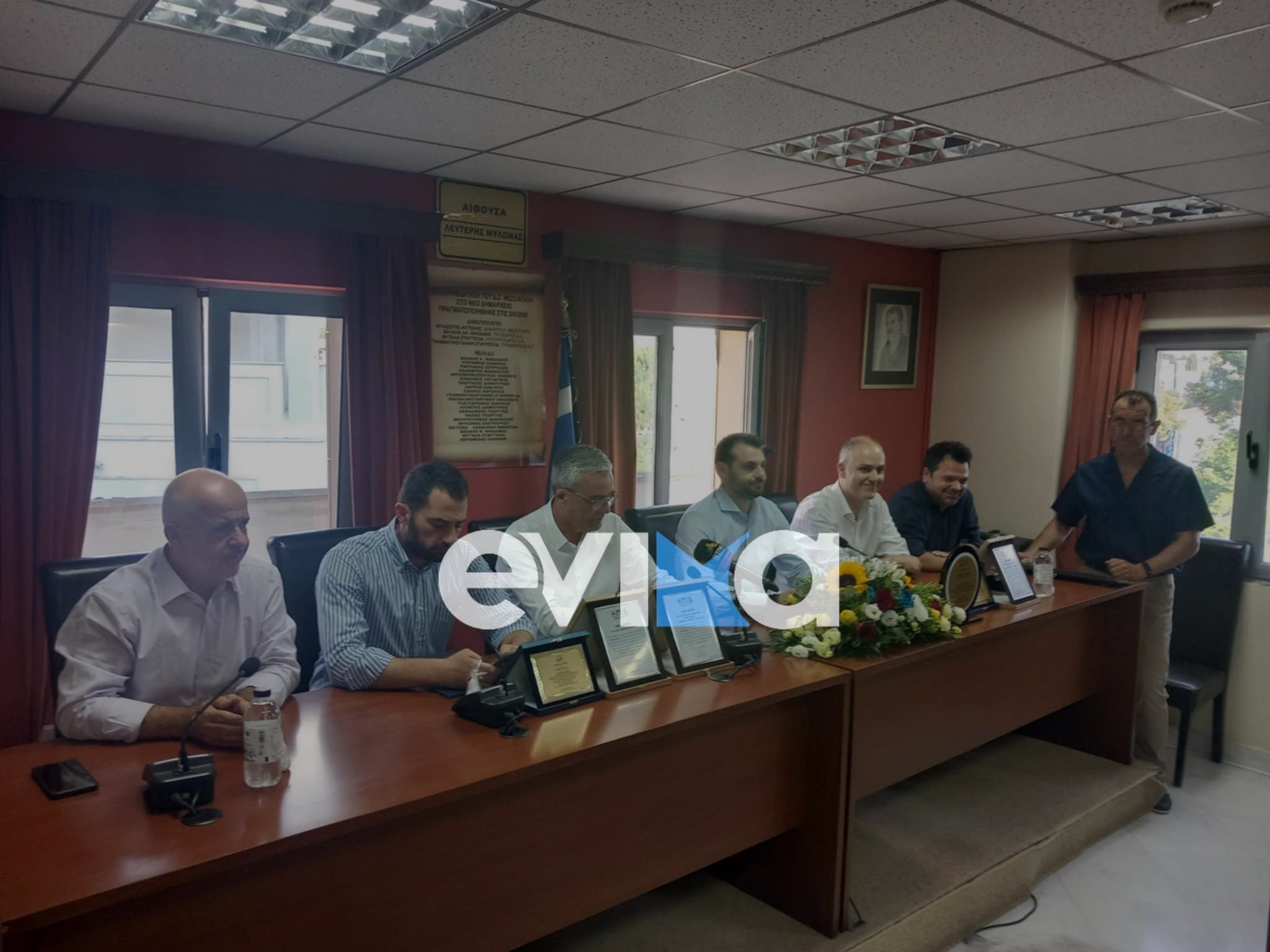 Ρίγη συγκίνησης στην Εύβοια: Τιμούν τον αείμνηστο Δήμαρχο Γιώργο Ψαθά (pics&vid)
