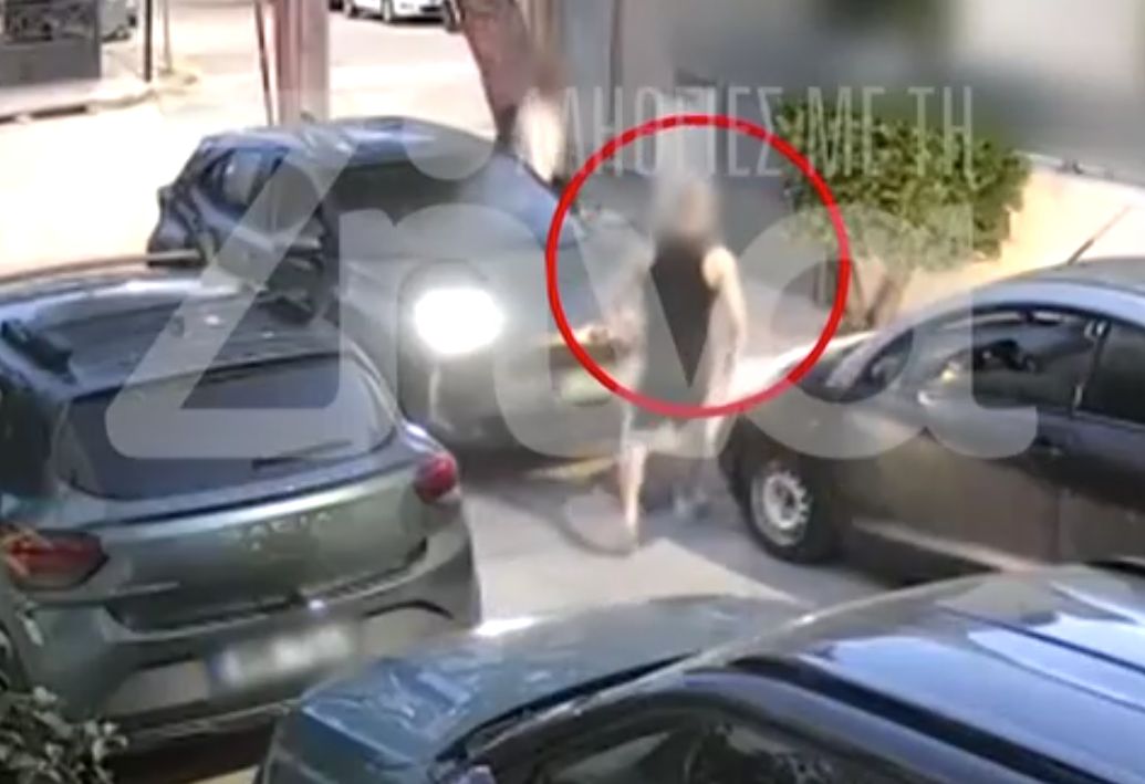Βίντεο-σοκ στο Ίλιον για την προτεραιότητα: Άνδρας οδηγός χτυπά με γροθιά στο μάτι γυναίκα