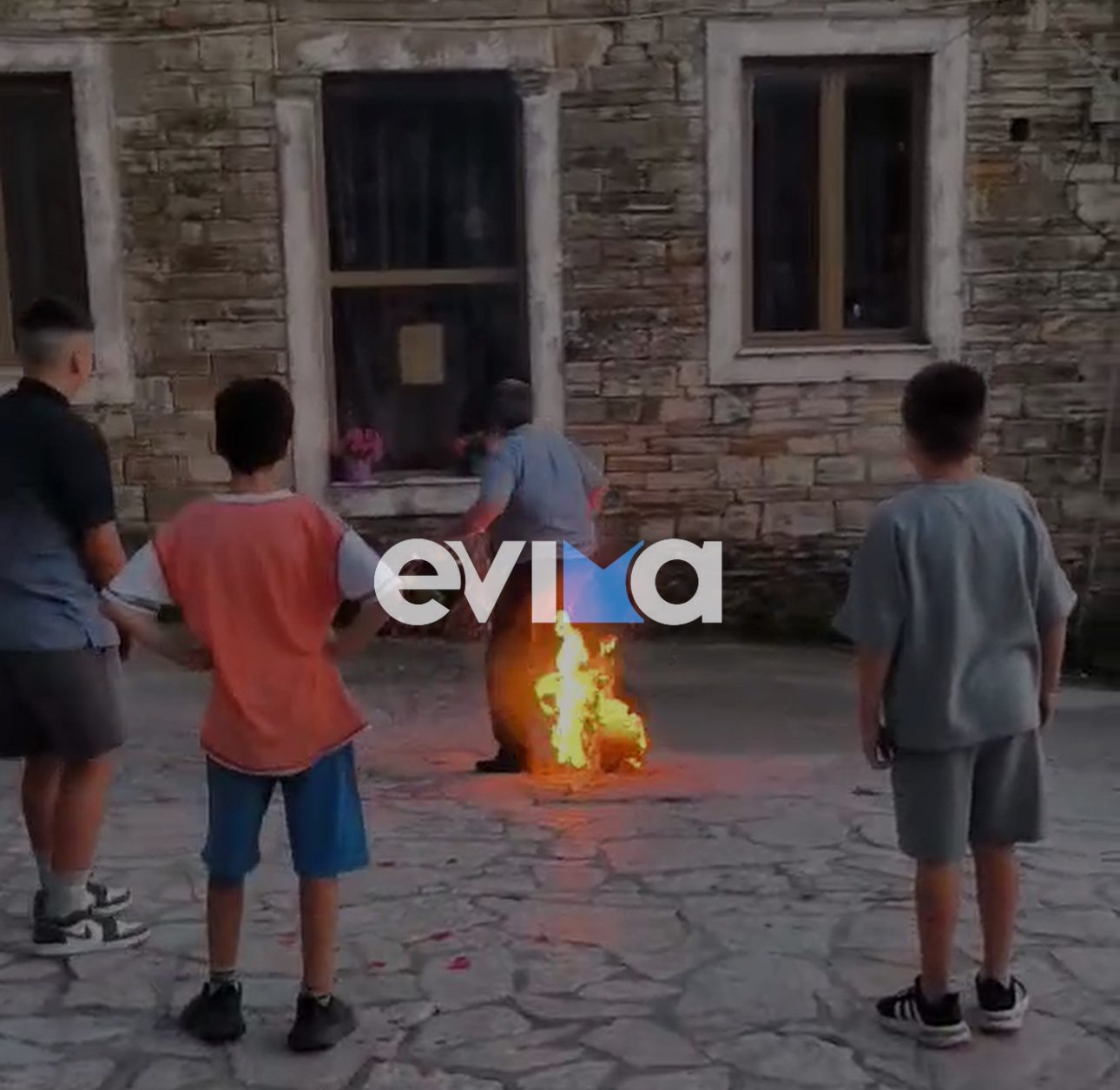 Εύβοια: Το έθιμο του Κλήδονα ένωσε τις γενιές στους Μαλετιανούς (vid)
