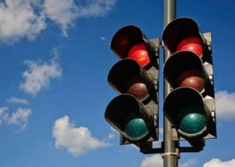 Έκτακτο! Σοβαρή βλάβη στα φανάρια στη Χαλκίδα