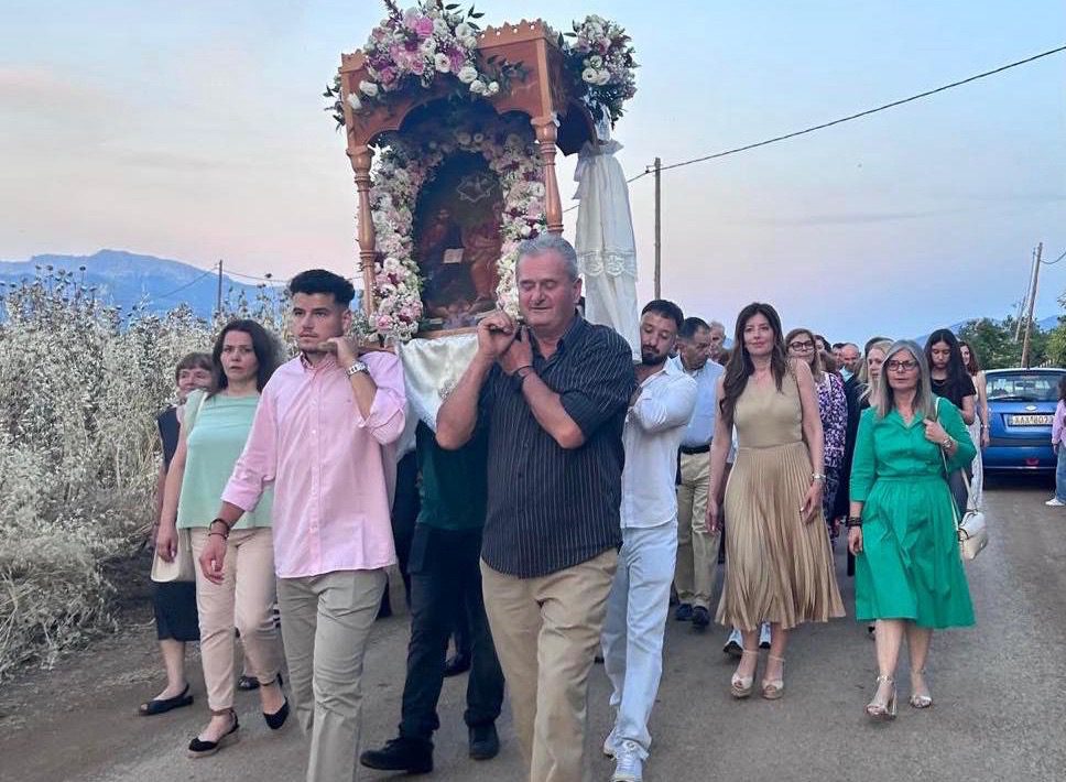 «Όργωσε» τα χωριά της Εύβοιας το τριήμερο του Αγίου Πνεύματος, η Κωνσταντίνα Καραμπατσώλη