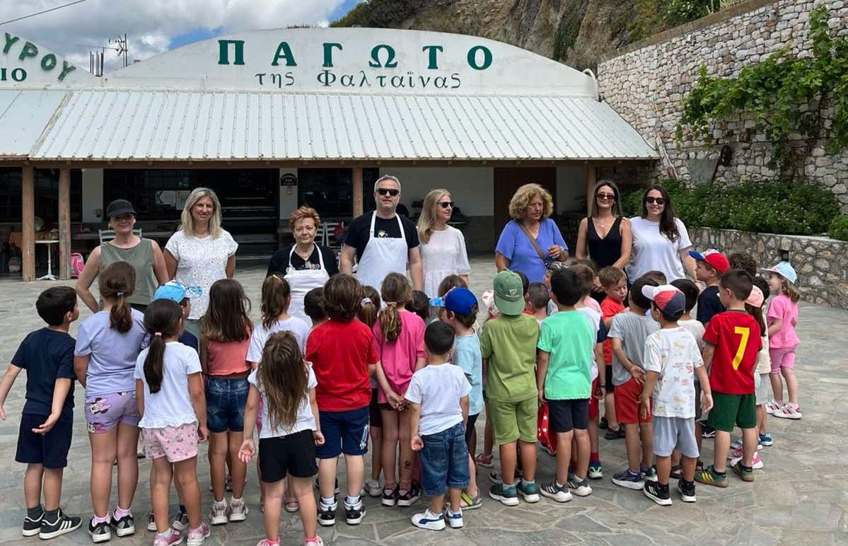 Μικροί παγωτοποιοί για μια μέρα: Το 3ο Νηπιαγωγείο Σκύρου στο εργαστήριο Φαλταΐνα