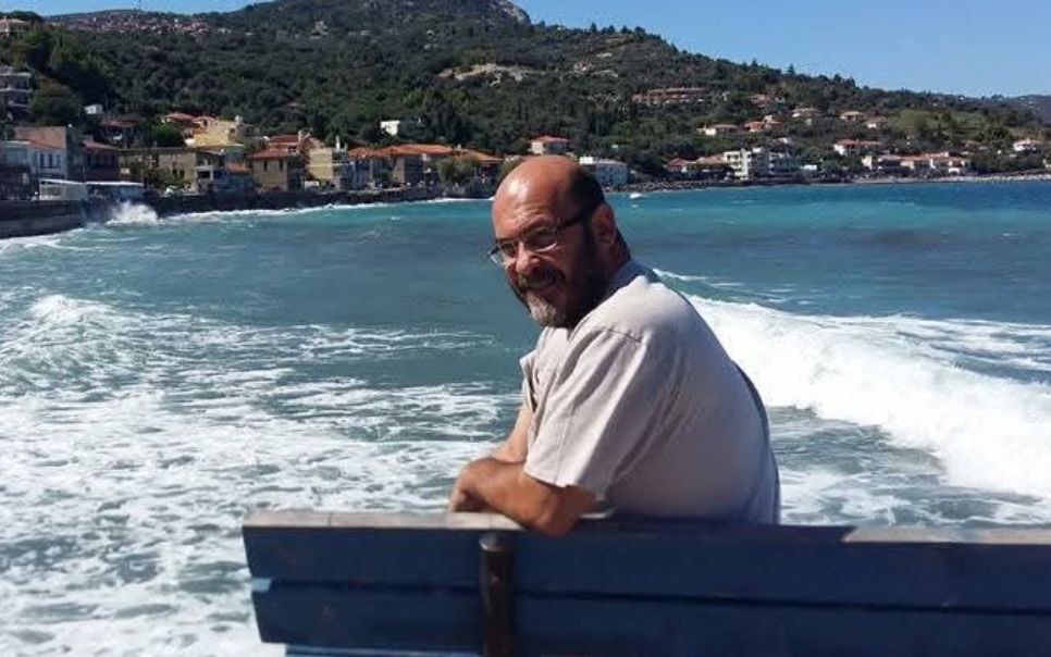 Η Εύβοια αποχαιρετά τον Γιώργο Ρουμελιώτη: Βαρύ πένθος για τον διακεκριμένο ορθοπεδικό που σκοτώθηκε σε ταξίδι αναψυχής