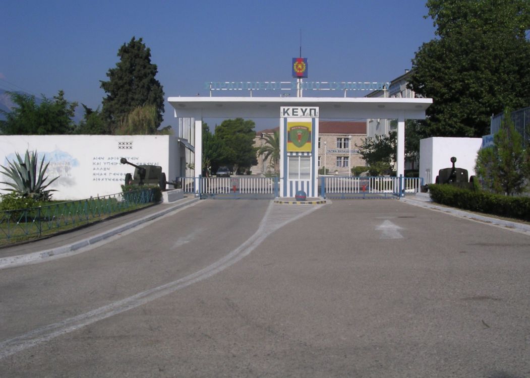 Ιστορική μέρα: Παρουσιάστηκαν στον Ελληνικό Στρατό οι πρώτες γυναίκες που θα υπηρετήσουν ως εθελόντριες