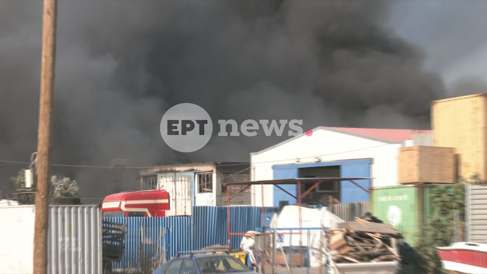Φωτιά στον Ασπρόπυργο: Έντεκα τραυματίες, οι τρεις διασωληνωμένοι