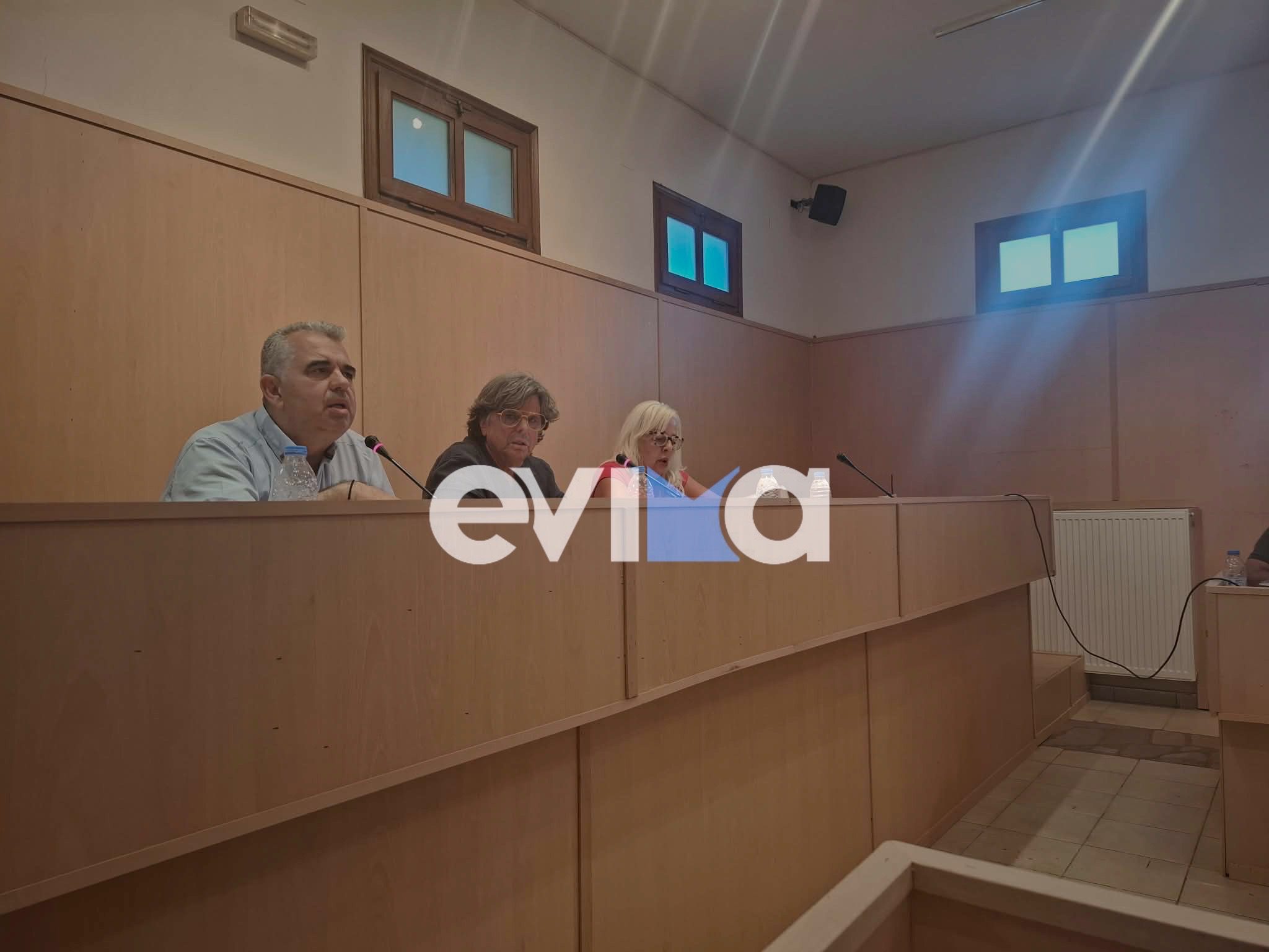 Πρόεδρος του δημοτικού συμβουλίου Καρύστου ξανά ο Αλκιβιάδης Βόσσος