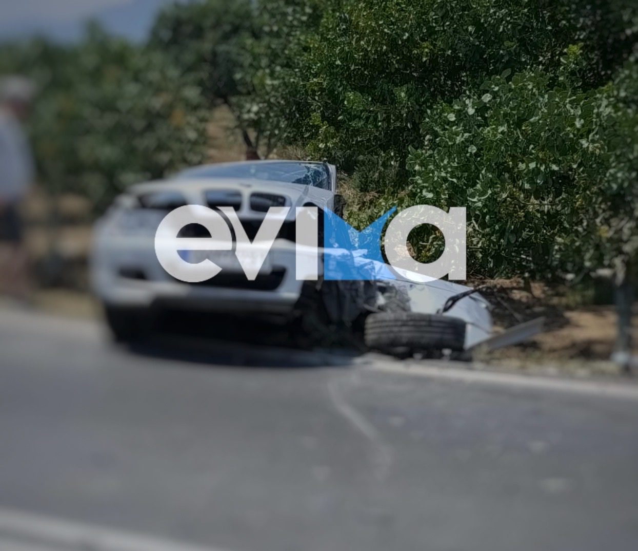 Σοβαρό τροχαίο στην Εύβοια: Σ ύγκρουση βυτιοφόρου με Ι.Χ., ένας τραυματίας