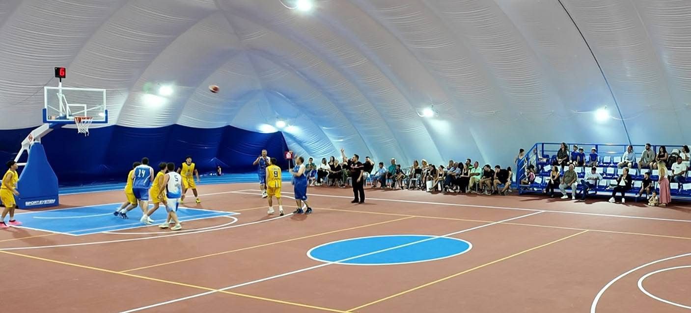 Ερέτρια: Ανοίγει για το κοινό το κλειστό γήπεδο «μπαλόνι»