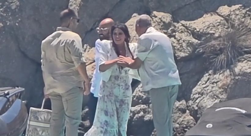 Ποιος υποδέχτηκε την Κίμπερλι Γκίλφοϊλ στη Μύκονο (βίντεο)