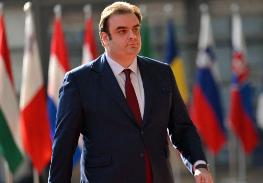 Politico: Το ελληνικό «κρυφό όπλο» της Ευρώπης απέναντι στην Κίνα
