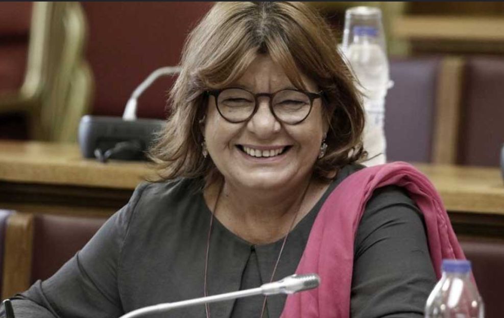 Πασίγνωστη βουλευτής από την Εύβοια αλλάζει κόμμα