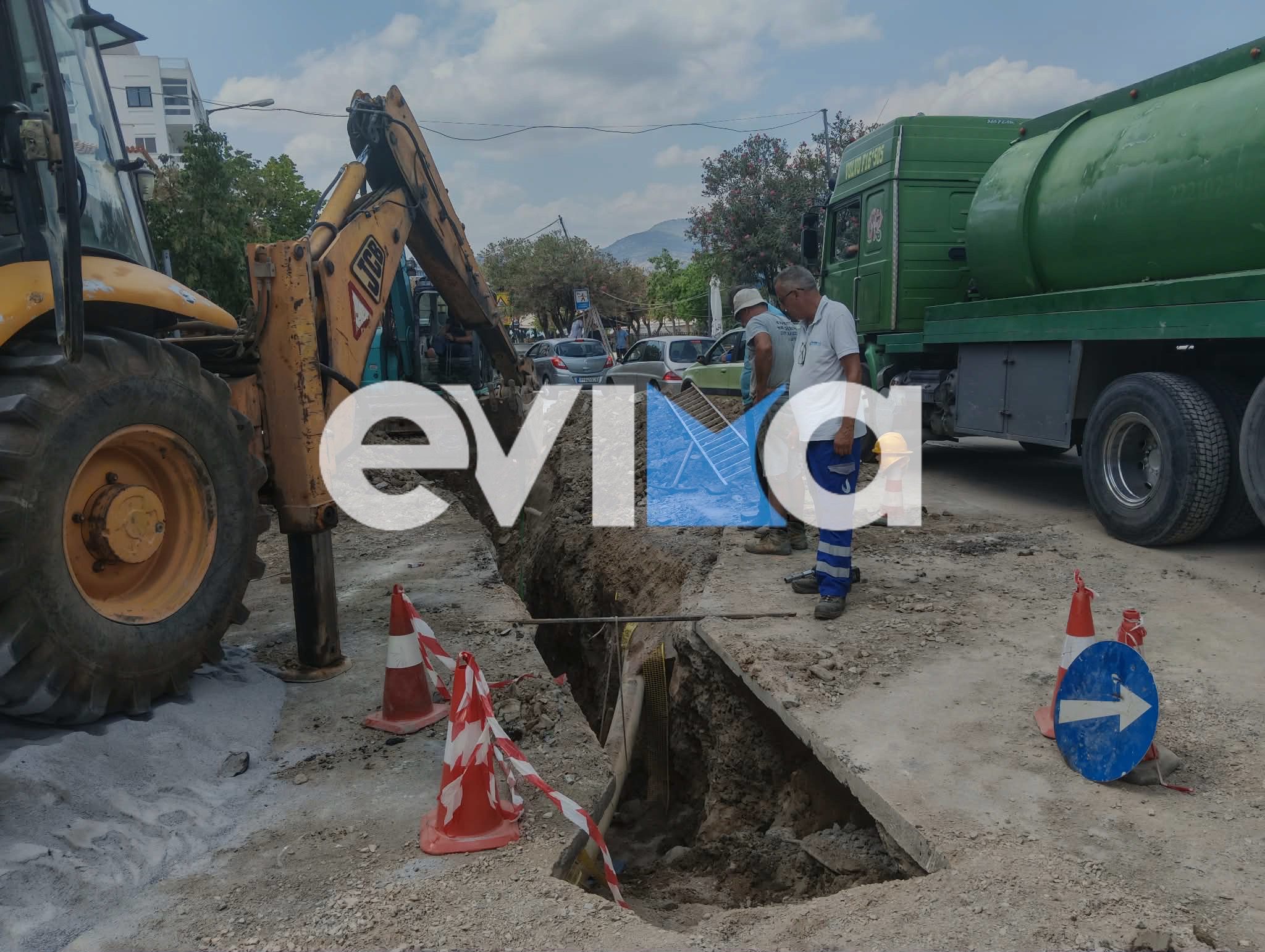 Αγώνας δρόμου στη Χαλκίδα – Η ΔΕΥΑΧ αποκαθιστά τον σπασμένο αγωγό
