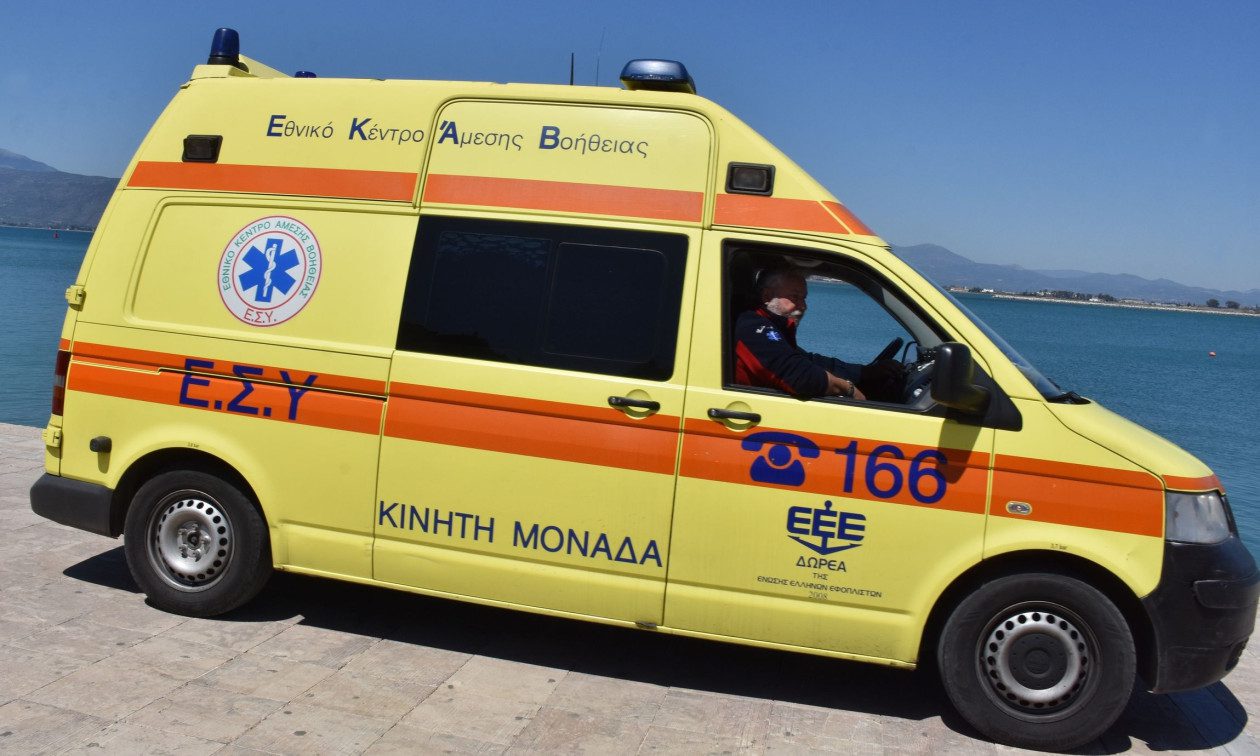 Νέο σοβαρό τροχαίο εγκλωβίστηκαν τουρίστες σε αυτοκίνητο