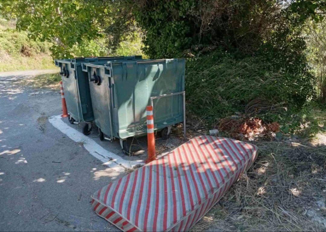 Έκτακτη ανακοίνωση για τα σκουπίδια στην Εύβοια τον Δεκαπενταύγουστο