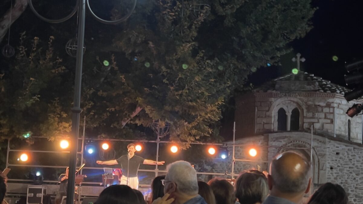 Αυτός είναι ο τενόρος που μάγεψε την Εύβοια!