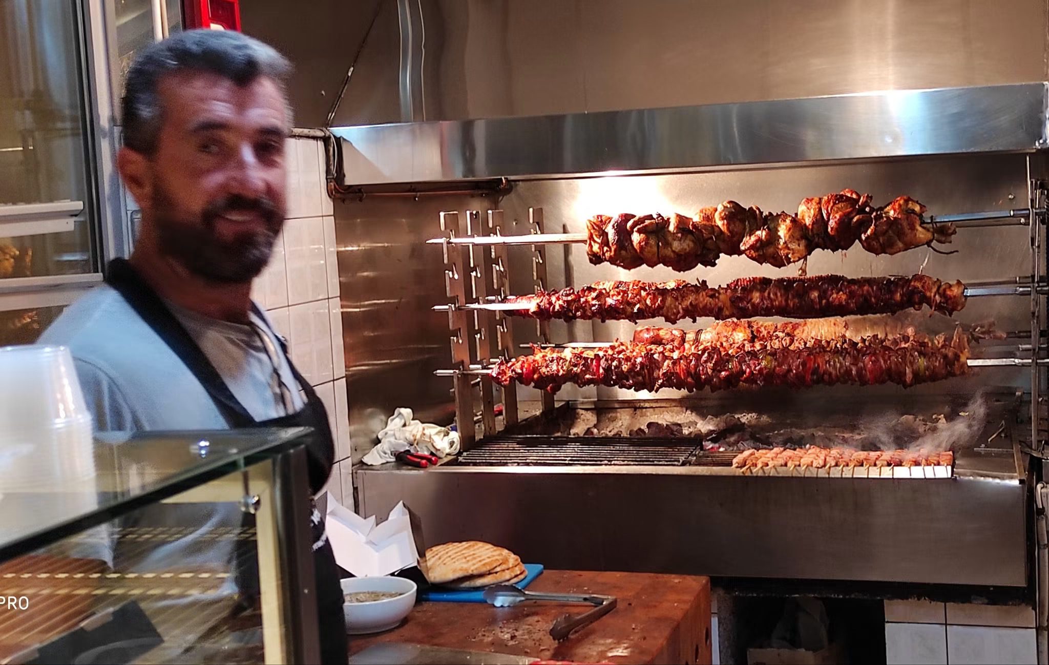 Καλοκαίρι στην Εύβοια χωρίς «Ταβέρνα Ξενύχτη» δεν γίνεται! Χρόνια τώρα αυθεντικές γεύσεις!